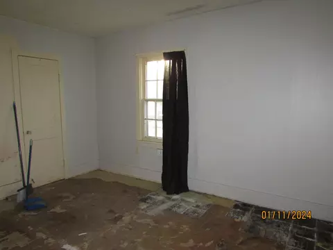 1324 W Catalpa St, Springfield, MO 65807 photo 8