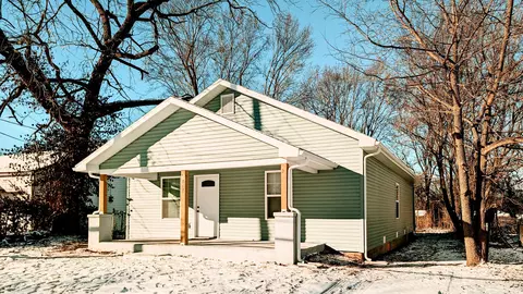 717 N Warren Ave, Springfield, MO 65802
