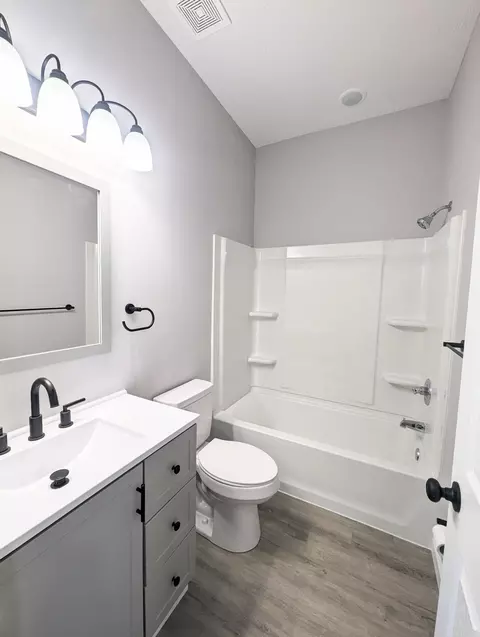 717 N Warren Ave, Springfield, MO 65802 photo 9