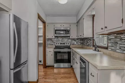 3634 S Brunswick Ave, Springfield, MO 65809 photo 11