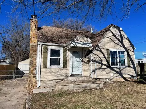 2345 N Campbell Ave, Springfield, MO 65803 photo 2