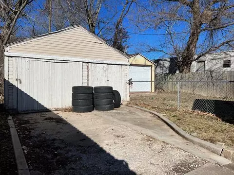 2345 N Campbell Ave, Springfield, MO 65803 photo 24