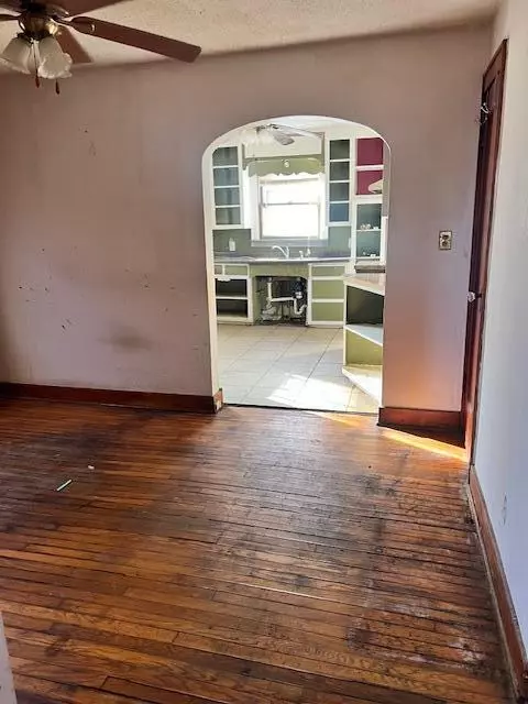 2345 N Campbell Ave, Springfield, MO 65803 photo 8