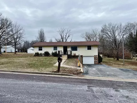 1300 3rd St, Monett, MO 65708 photo 1