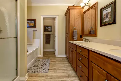 2276 W Darby St, Springfield, MO 65810 photo 18