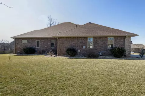 2276 W Darby St, Springfield, MO 65810 photo 32