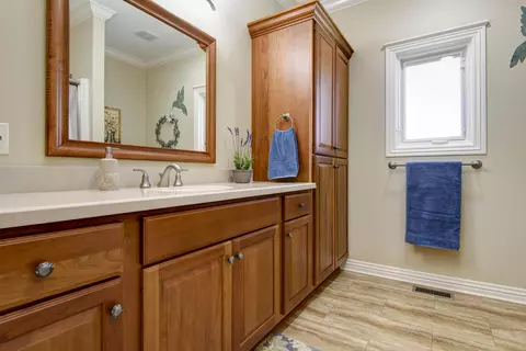 2276 W Darby St, Springfield, MO 65810 photo 14
