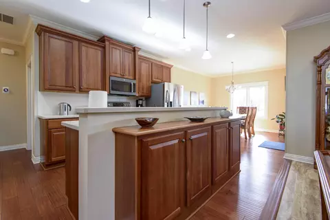 2276 W Darby St, Springfield, MO 65810 photo 2