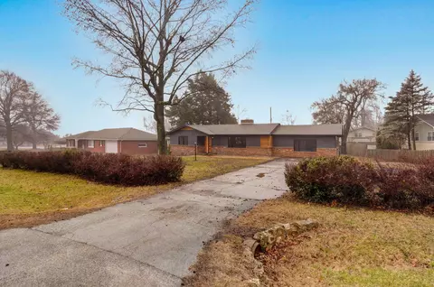 2416 E Seminole St, Springfield, MO 65804 photo 41