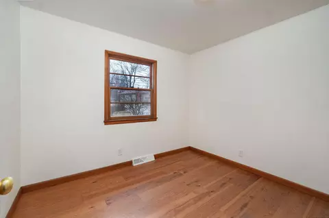 2416 E Seminole St, Springfield, MO 65804 photo 28
