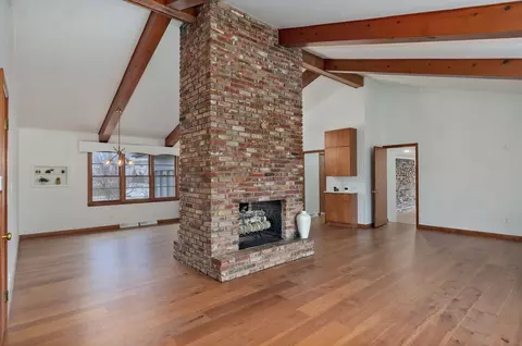 2416 E Seminole St, Springfield, MO 65804 photo 4