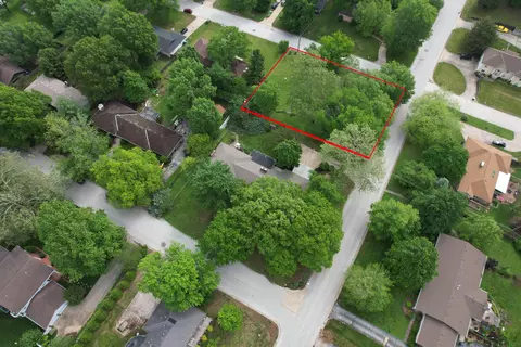 1529 S Charing Ave, Springfield, MO 65809 photo 2