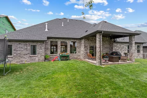 Exterior - 886 Emerald Ter, Nixa, MO 65714 photo 6 of 12