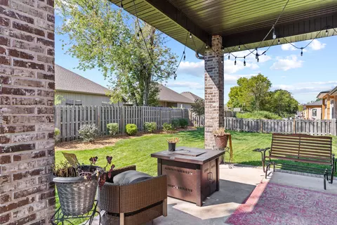 Exterior - 886 Emerald Ter, Nixa, MO 65714 photo 10 of 12