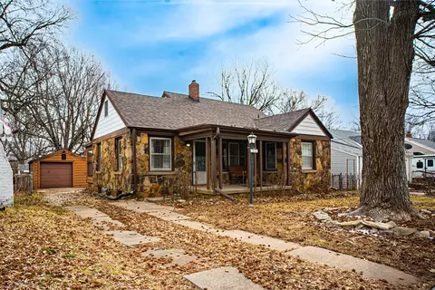 1048 S Broadway Ave, Springfield, MO 65807