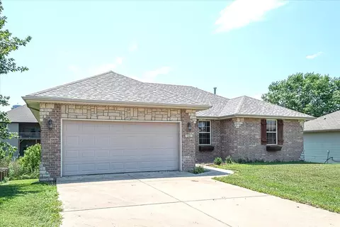 1301 N Farmington Dr, Ozark, MO 65721 photo 1