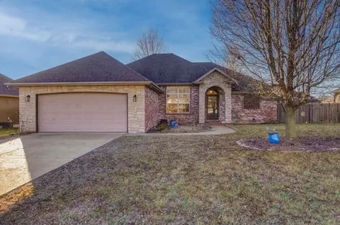 5705 N Seacrest Dr, Ozark, MO 65721 photo 1