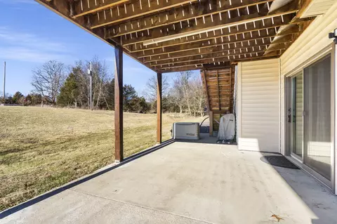 Exterior - 237 Park Hill Ct, Strafford, MO 65757 photo 4 of 14