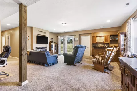 Living - 237 Park Hill Ct, Strafford, MO 65757 photo 6 of 8