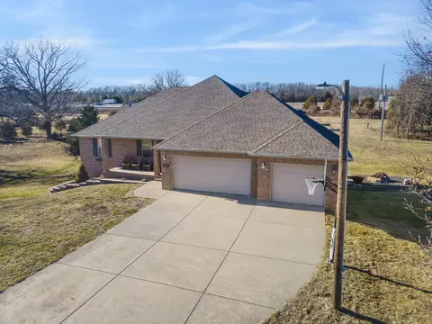 Exterior - 237 Park Hill Ct, Strafford, MO 65757 photo 10 of 14