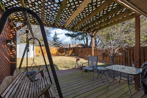 351 E Degraffenreid St, Springfield, MO 65810 photo 23