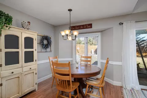 351 E Degraffenreid St, Springfield, MO 65810 photo 11
