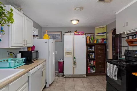 848 W Whiteside St, Springfield, MO 65807 photo 10