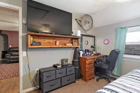 848 W Whiteside St, Springfield, MO 65807 photo 17