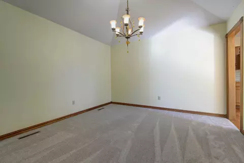 1134 W Highpoint St, Springfield, MO 65810 photo 7