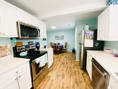 2107 W Scott St, Springfield, MO 65802 photo 9