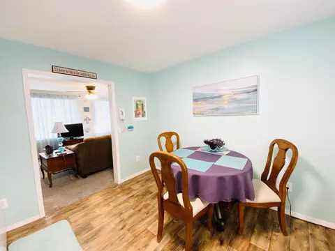 2107 W Scott St, Springfield, MO 65802 photo 7