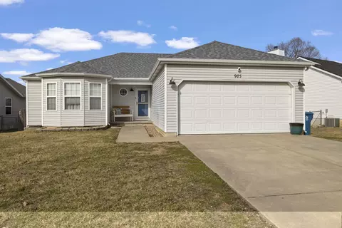 975 W Birch St, Nixa, MO 65714 photo 1