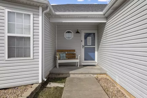 975 W Birch St, Nixa, MO 65714 photo 3