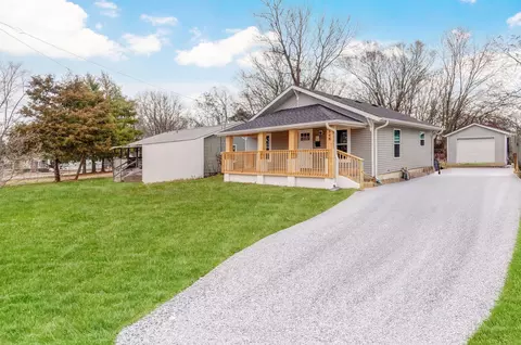 2548 N Kellett Ave, Springfield, MO 65803 photo 1