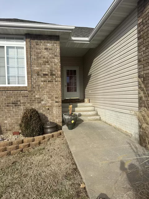 907 Strawberry Ct, Nixa, MO 65714 photo 3