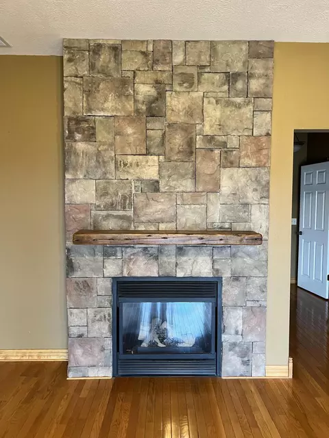 907 Strawberry Ct, Nixa, MO 65714 photo 5