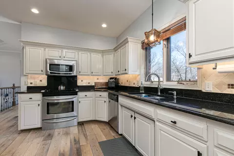 Kitchen - 8504 Interlochen Dr, Nixa, MO 65714 photo 4 of 7