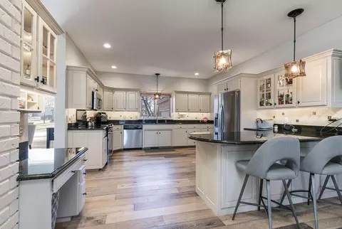 Kitchen - 8504 Interlochen Dr, Nixa, MO 65714 photo 2 of 7