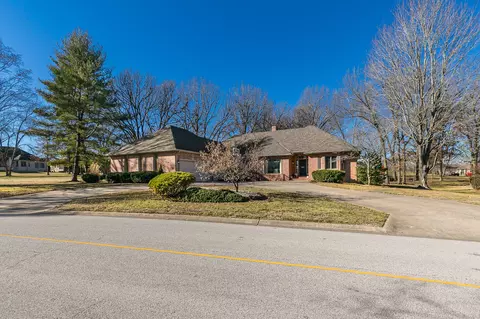 Exterior - 8504 Interlochen Dr, Nixa, MO 65714 photo 3 of 10