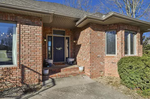 Exterior - 8504 Interlochen Dr, Nixa, MO 65714 photo 4 of 10