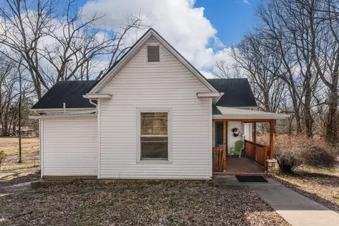504 E Harper St, Ozark, MO 65721 photo 2
