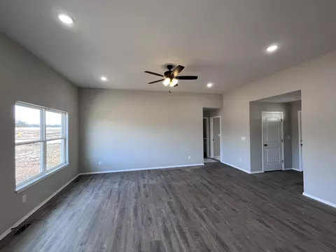 2985 N Ohara Ave, Springfield, MO 65803 photo 4