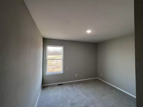 3430 W Hill St, Springfield, MO 65803 photo 7
