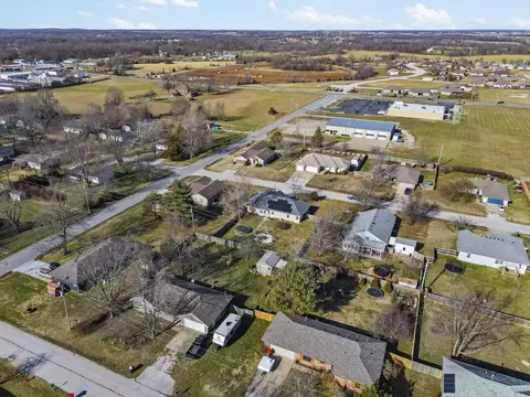 View/Area - 204 E Chrysler St, Clever, MO 65631 photo 3 of 4