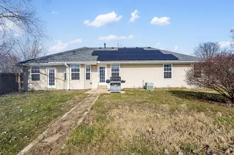Exterior - 204 E Chrysler St, Clever, MO 65631 photo 4 of 13