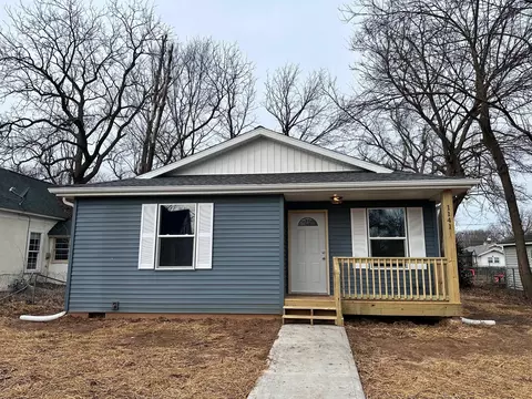 1141 W Hamilton St, Springfield, MO 65802