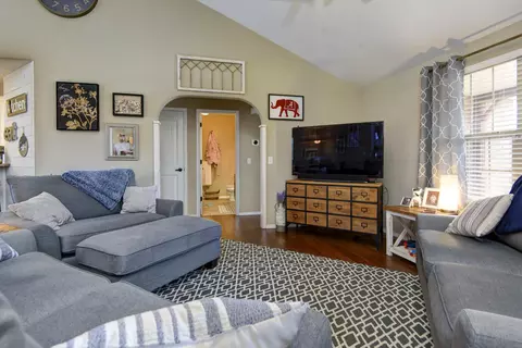 1008 E Fieldstone Dr, Ozark, MO 65721 photo 4