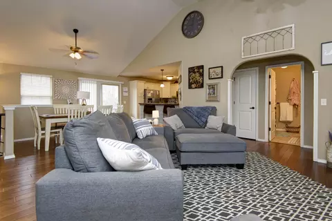 1008 E Fieldstone Dr, Ozark, MO 65721 photo 3