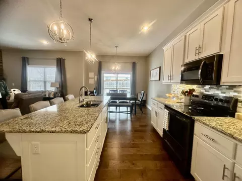 Kitchen - 2737 W Miramar Rd, Ozark, MO 65721 photo 2 of 9
