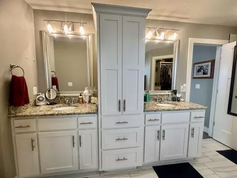 Bath - 2737 W Miramar Rd, Ozark, MO 65721 photo 4 of 14